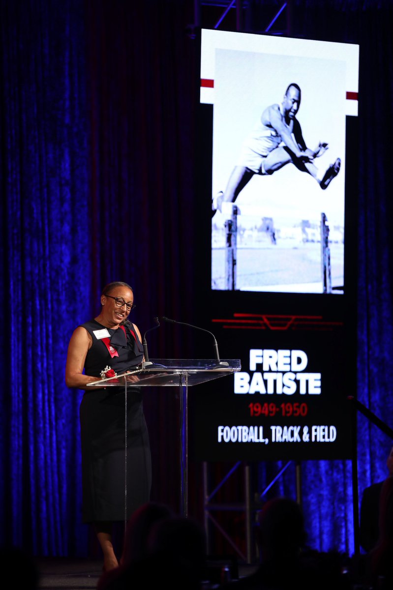 ArizonaTrack's tweet photo. Congratulations to Fred Batiste for his induction into the Arizona Sports Hall of Fame!

Inducted tonight by his daughter Renee McDonald, Batiste was the first Black student-athlete of any sport at the University of Arizona.

🔗 https://t.co/6ef6dMOkVm

#BearDown | #BeLezoLike https://t.co/pZyXBRyQKg