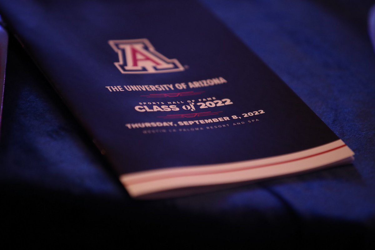 ArizonaTrack's tweet photo. Congratulations to Fred Batiste for his induction into the Arizona Sports Hall of Fame!

Inducted tonight by his daughter Renee McDonald, Batiste was the first Black student-athlete of any sport at the University of Arizona.

🔗 https://t.co/6ef6dMOkVm

#BearDown | #BeLezoLike https://t.co/pZyXBRyQKg