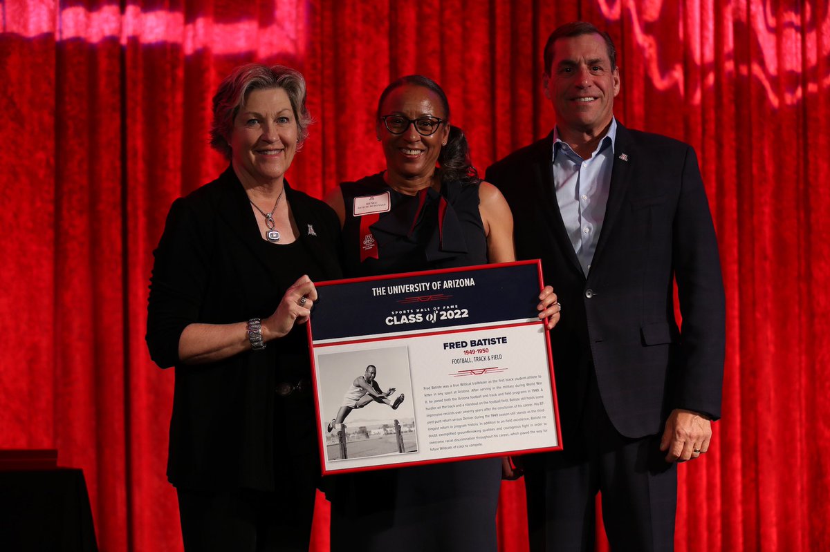 ArizonaTrack's tweet photo. Congratulations to Fred Batiste for his induction into the Arizona Sports Hall of Fame!

Inducted tonight by his daughter Renee McDonald, Batiste was the first Black student-athlete of any sport at the University of Arizona.

🔗 https://t.co/6ef6dMOkVm

#BearDown | #BeLezoLike https://t.co/pZyXBRyQKg