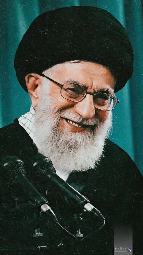 zahra31478's tweet photo. برای سلامتی و طول عمرشون صلوات بفرستید♥️ https://t.co/sh6wFhOpOq