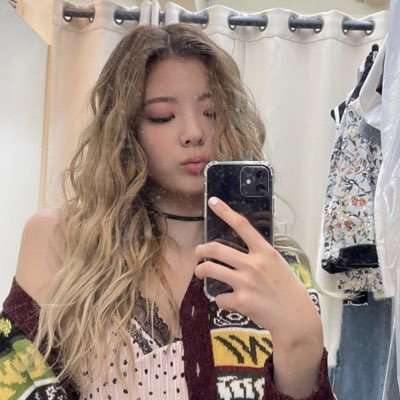 rowanderland's tweet photo. #NewRowanPic +3 #wanderfleet , i wasn’t very active today… felt bleh will try again tomorrow dm me if you wanna talk to mee ~ https://t.co/gEHufYL4HR
