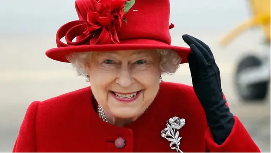 chifourmie's tweet photo. Au revoir Madame.
Le monde ne sera plus jamais le même sans vous .
Immense tristesse . https://t.co/96PJ3VPf0d