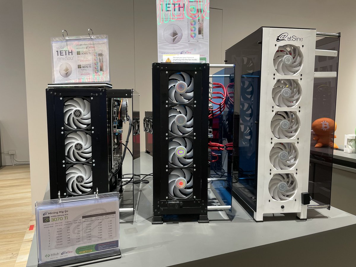 バンコク旅行🇹🇭

プライベートでタイ観光中ですが、前から気になってたタイの1番の取引所 #bitkub のM socialに行ってきた👀

マイニングの機械を生で見るのは初めてでした😌

タイの方は #Crypto にかなり前向きな姿勢、次のバブル早く来て欲しいね📈