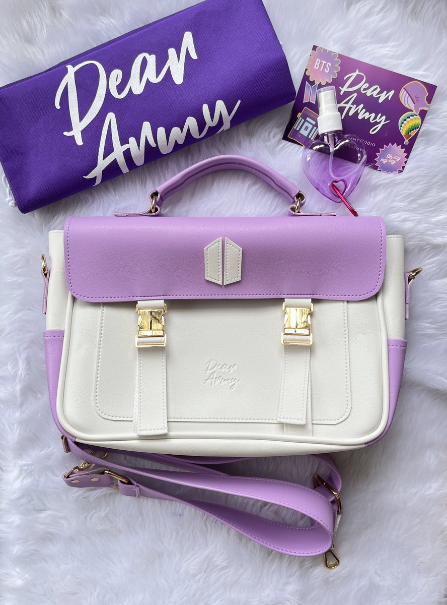 holdmetightkth_'s tweet photo. Got this ARMY BAG from @deararmystudio💜💜💜 https://t.co/pHGSnZVWjE