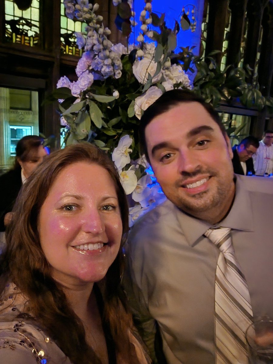 MedicalLabLadyG's tweet photo. Having a BLAST with my #CellBowl2022 buddy @odie0222 at the @ASCP_Chicago #ASCP100 celebration 🍾
#ASCP2022 #ASCPiSpy  Medical Lab Mr. and I are also celebrating our 15th wedding anniversary 💜 https://t.co/BXqpRYL7qH