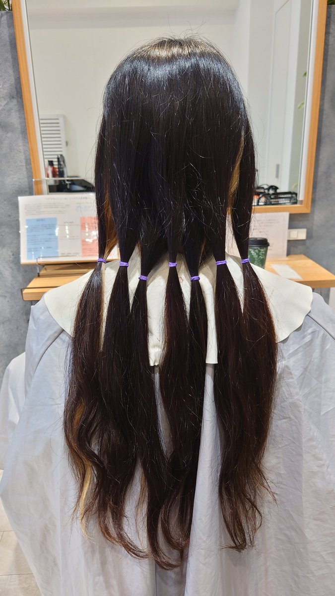 macavity_08's tweet photo. ようやくヘアドネーションさせて頂きました！私は髪が伸びるのが遅いのでヘアドネーションすると決めてからこの長さになるまですごく時間かかりました⏰( ˙ꈊ˙ ⏰)
短いの久しぶり！！
髪の毛が長くて切る予定の方31cmありましたら是非ヘアドネーション考えみてください
 #dear 
 #ヘアドネーション https://t.co/JR2SIjO99R