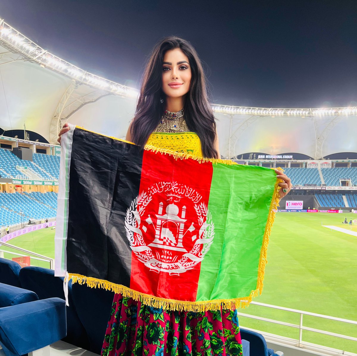 WazhmaAyoubi's tweet photo. One last tribute with our beautiful flag to our #bluetigers and #AsiaCup2022, though I was unwell, but I didn’t miss watching the last match of my two favorite teams. #AFGvsInd 🇦🇫♥️🇮🇳
#AFGvsPAK #AFGvsBAN #AFGvsSri https://t.co/5klQdq8gsq