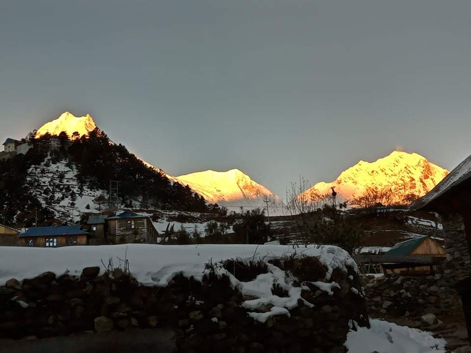 HimalayaYes's tweet photo. #Manaslularkepasstrek 
🙏 yeshimalaya manaslu trek🙏
#nepaltrekking #yeshimalaya #visitnepal #trekking 
#manaslucircuittrek  #manaslularkepasstrek #beautifulnepal #trekkinginnepal #mountainlife #visitnepal #besttrekkingroute 
yeshimalatrek@gmail.com
whatsapp/viber +9779869225929 https://t.co/GI0sTvEoO0
