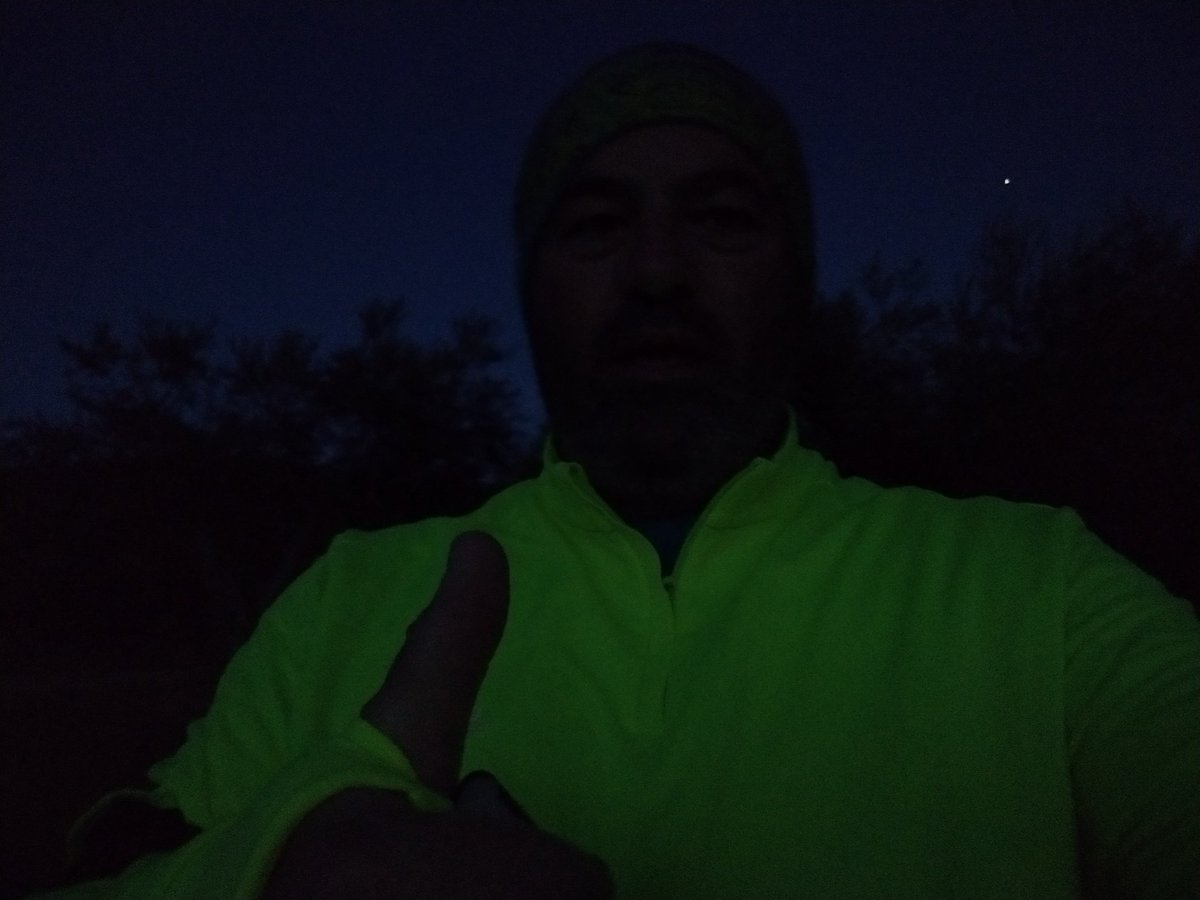 juanmateosm1's tweet photo. Buenos días en mis #caminatasmañaneras buenas sensacones en mi segundo día...la rodilla de momento se comporta #donpe. Enga que ya pronto vienen las lluvias. https://t.co/6ehjJPckSz