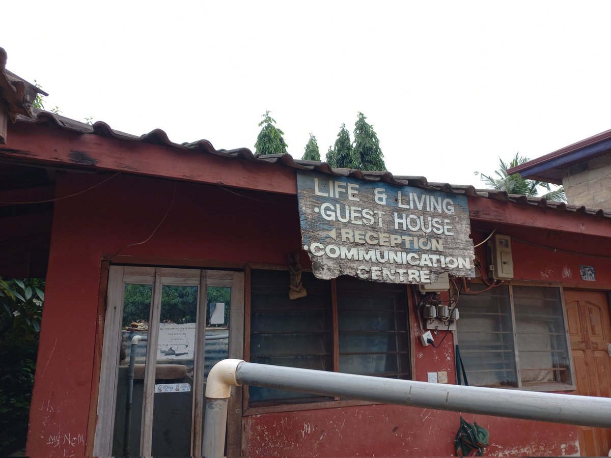 Hodl4Sure's tweet photo. Love to travel and my work takes me on journeys across the country. Sunyani has been a lovely experience. Such a relaxing atmosphere the moment i stepped foot here. Much affordable living and although my room is far from 1 Star rating, its been well worth the trip. #Ghana #Travel https://t.co/R9BRkSJSdX