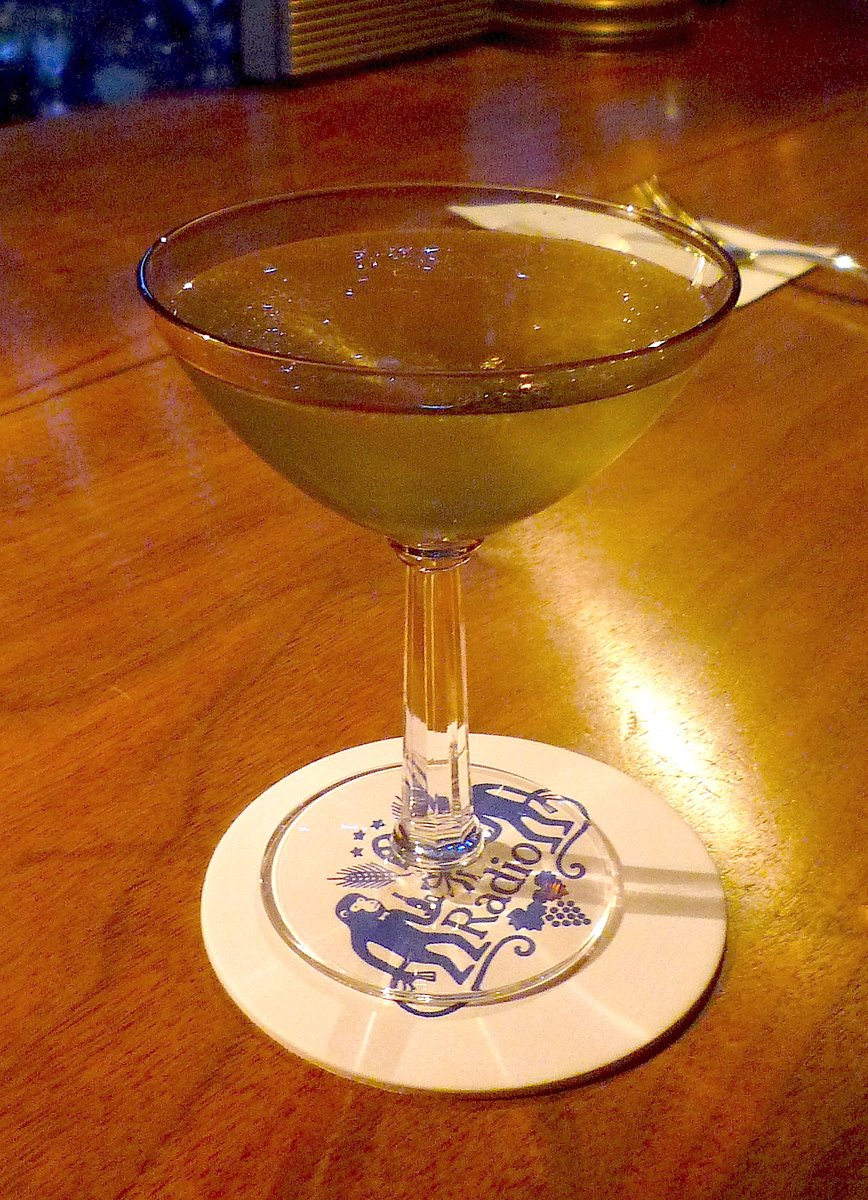 Toshiaki_Kato_'s tweet photo. 過日のBarRadio。
#SideCar(#サイドカー)#Alaska(#アラスカ)
#BarRadio(#バー・ラジオ)#港区南青山 https://t.co/qWaDwsjLBb