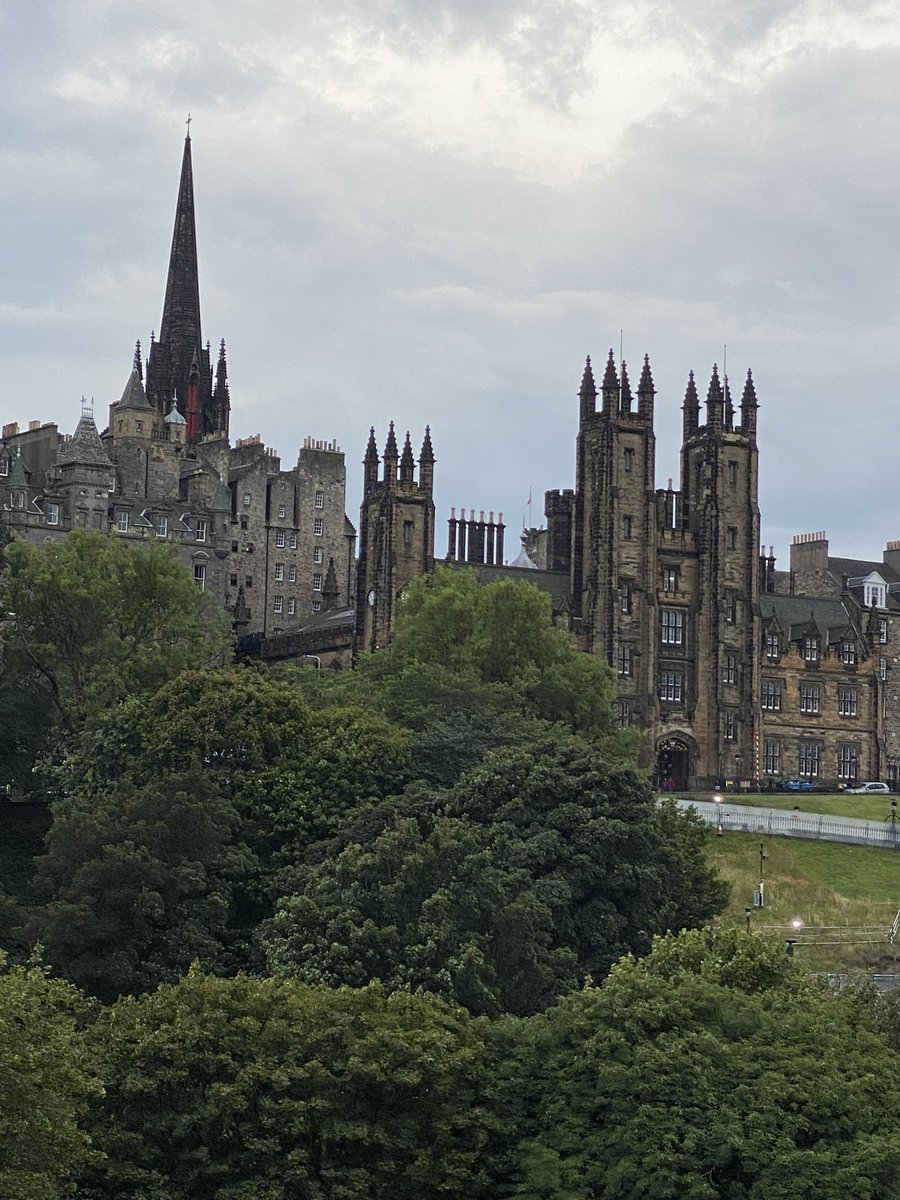 backupnielsen's tweet photo. Edinburgh and Loch Ness https://t.co/wI2jY1KglI