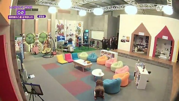 starfess's tweet photo. -base the best kpop reality show place i've ever seen https://t.co/ZuM8nxImkC