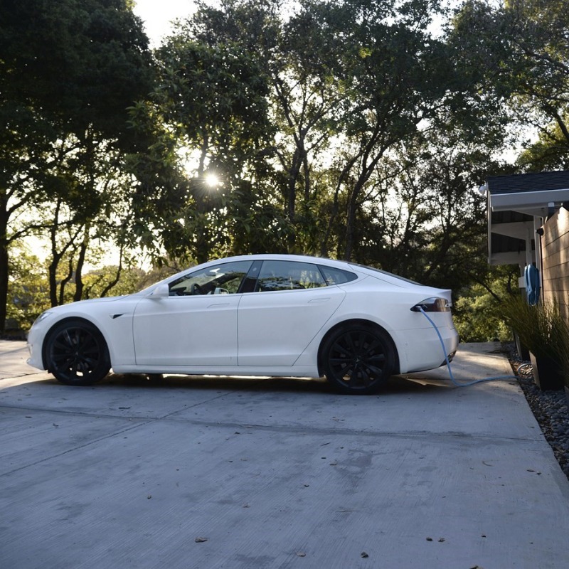 bruce_hardy's tweet photo. Two years ago when we launched our EV subscriptions program, we knew we were onto a good thing. In 2021, we won a Canstar Blue Innovation Award and now to celebrate our second birthday, you can register your interest for a Tesla Model Y! https://t.co/7TV6liCOvN https://t.co/50FgGIvy39