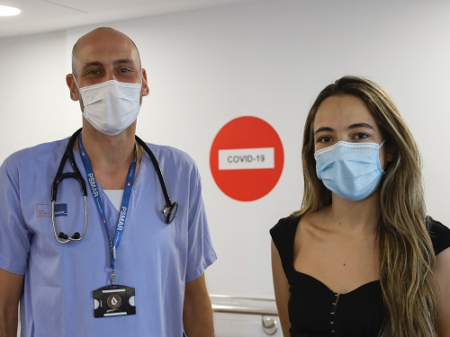 UPFBarcelona's tweet photo. #Recerca | Tenir un sistema immunitari mal equilibrat incrementa en gairebé cinc vegades el risc de morir per #COVID19. Un estudi de metges i investigadors de l'@hospitaldelmar, de l'@IMIM_research , d'@UPFbiomed i del @ciberinfec 

👉 https://t.co/dfik76QI4E https://t.co/lzYYhHpQuW