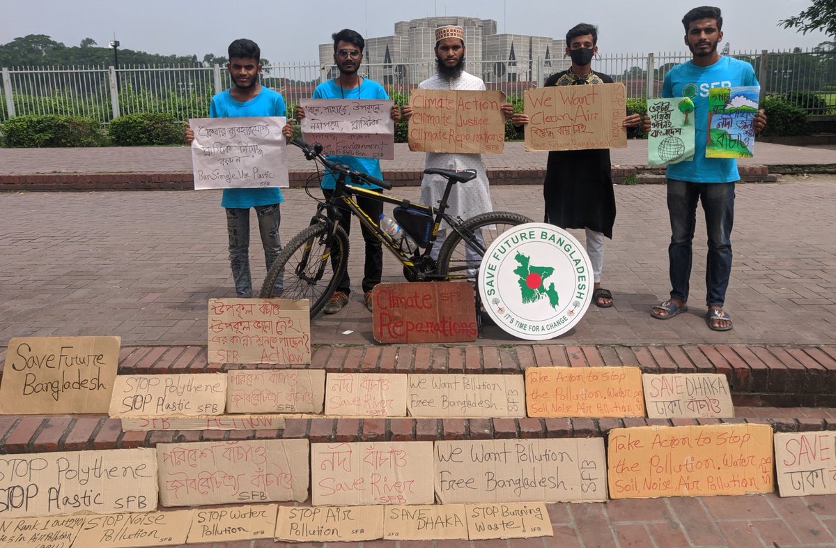 SaveFutureBd's tweet photo. #ClimateStrike in front of the National Parliament building of #Bangladesh.
Our Demand: #ClimateJustice, #CleanAir, #BanSingleUsePlastics, #SaveEnvironment, #StopPollution, #SaveRiver, #SaveForest, #SaveHills, #SaveWildlife.
#SaveFutureBangladesh #MapaVoice
#PeopleNotProfit! https://t.co/92IR6p7OXq