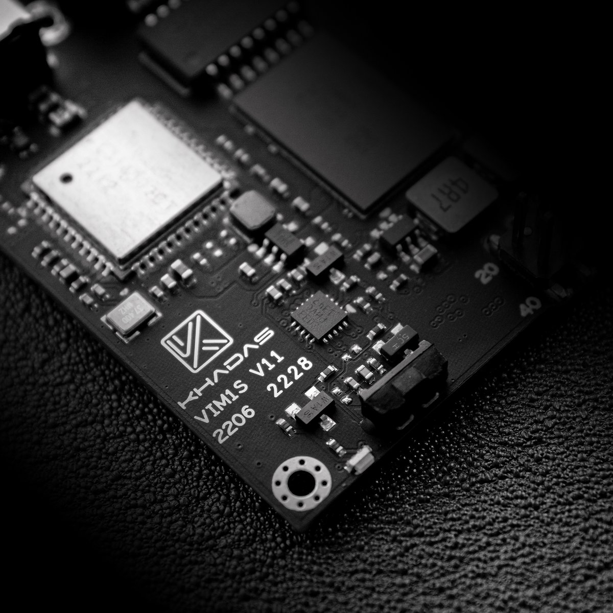 yeueewl's tweet photo. The VIM1S is an upgraded version of our original VIM1; Providing our customers an efficient embedded platform for many more years to come. 
Finalized specifications: https://t.co/SUCk04imju
Learn More: https://t.co/EkDVwCKXRF
#KHADAS #vim1s #vim1 #singleboardcomputer #Amlogic https://t.co/WApAWCRXs4
