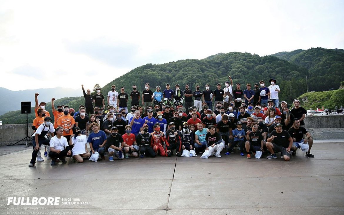 nanahoshi_julia's tweet photo. JIDCの写真載せてなかったから今更アッ��(´・ᴥ・`)
#FULLBORE 様
現地で沢山素敵な写真撮っていただきありがとうございましたm(*_ _)m
#RBLUE 様は
中古車販売のお店(スポーツカーが多い)
じゅりビアのメンテのお手伝いしてくれてます(ฅ'ω'ฅ)
14も意外と似合うでしょ?w
#七星じゅりあ #JIDC https://t.co/kyvM5Qa9vo