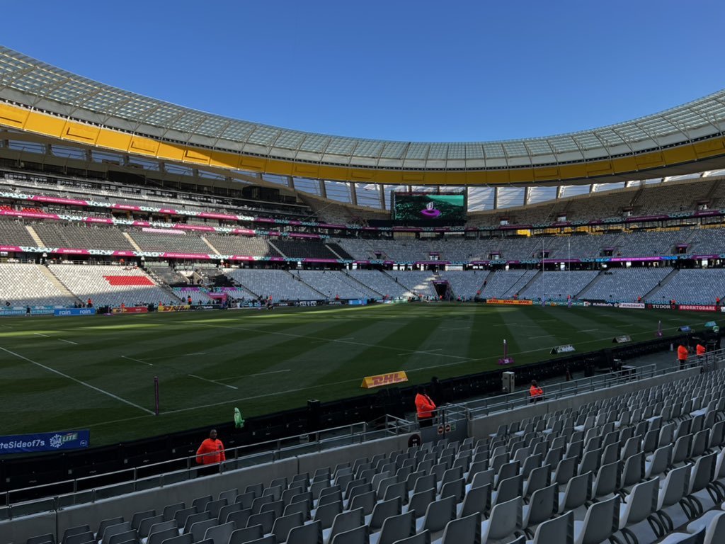 Excited to be here in Cape Town to watch the <a href="/RugbyCanada/">Rugby Canada</a> men and women sevens!! Let’s gooooooo <a href="/JakeThiel1/">Jake Ross Thiel, OLY</a> <a href="/Phil_Berna/">Philip Berna</a> <a href="/brockwebster24/">Brock Webster</a> 🇨🇦🏉🇨🇦