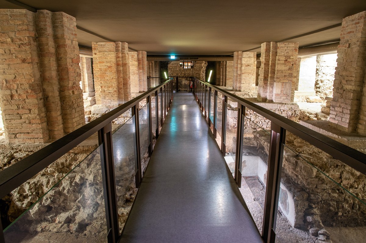 MuseoDiocesano's tweet photo. In occasione di #VIOFF vi proponiamo un tour guidato alla scoperta delle due aree archeologiche più importanti di Vicenza e del Veneto: il Criptoportico Romano e l’Area Archeologica della Cattedrale.
🎟Prenotazioni e info: 0444226400
Oggi alle ore 16! #museodiocesanovicenza https://t.co/o6v3GQvIsB