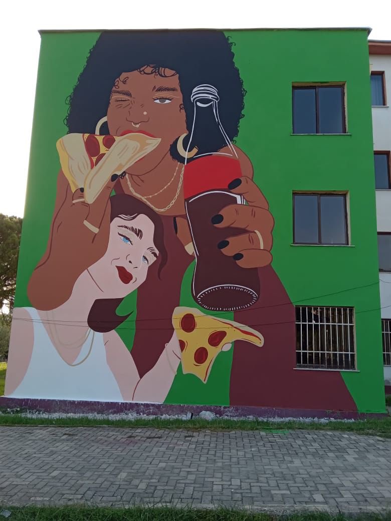 erionveliaj's tweet photo. Ngjyrat e Tiranës 🟨🟩🟦🟥 
E gjen dot ku është murali më i ri?

#EuropeanYouthCapital2022
#MuralFestTirana @DekorTirana https://t.co/6vjWrJ8vvc