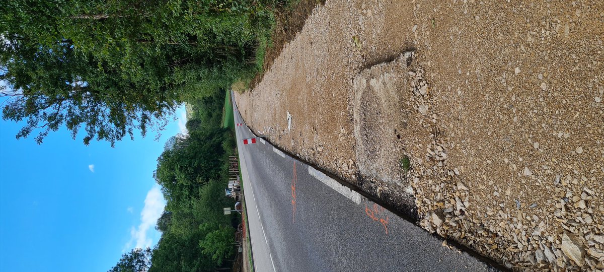 Reyrog's tweet photo. #Jura #Revigny #Conliège
Les travaux de la piste cyclable Conliège Revigny sont déjà commencés :) https://t.co/pNzbW1iVAq