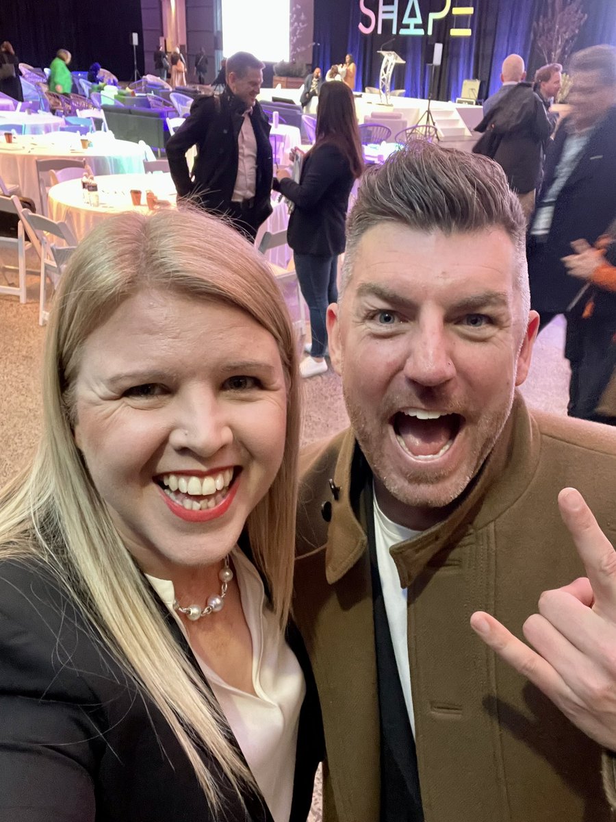 I was humbled to deliver the closing keynote yesterday after 3 days of incredible sessions from brilliant speakers &amp; facilitators <a href="/RCSA_official/">RCSA Australia & NZ</a> #Shape2022 conference in Hobart industry. 

#matinajewell #RCSA #recruitment #recruitmentindustry #keynotespeaker #leadershipinaction