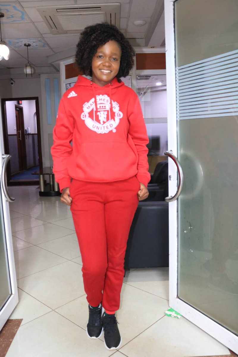 MmboneMercy1's tweet photo. Leo hata sina mengi , tupange Kazi Tu hapa @Milele_FM . 
Download Unaweza by Guardian Angel ft Dj Kezz Kenya as your Skiza tune by dialing *811*415# 
#MercyMmboneMilele https://t.co/Kcu39c1IA5