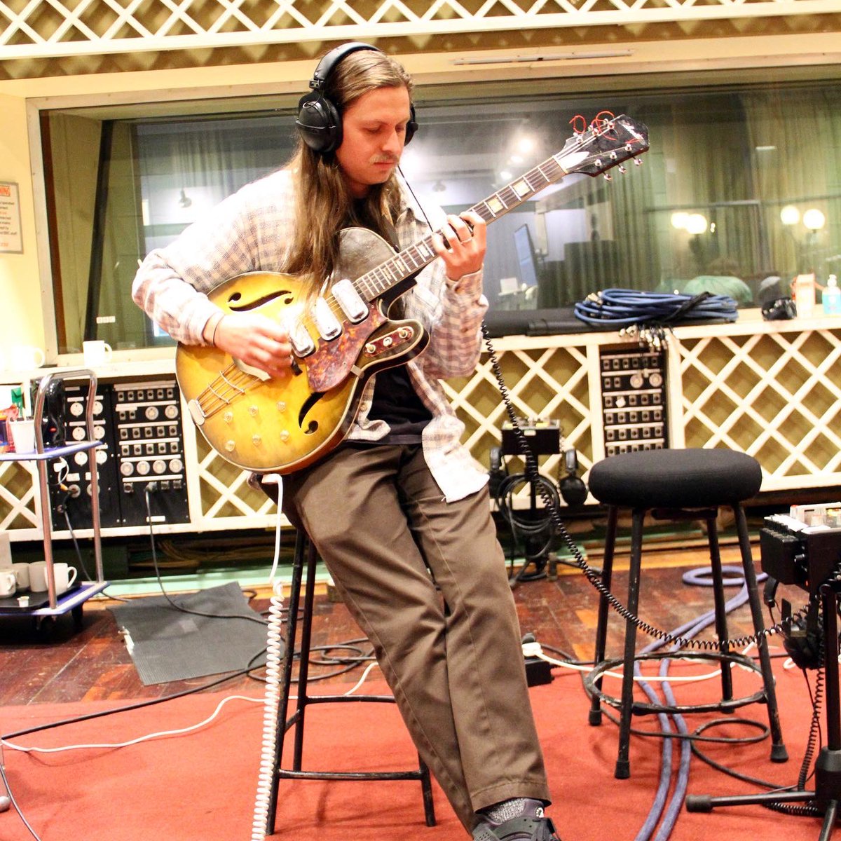 surprise_chef's tweet photo. We had the honour of putting down a session on the hallowed ground of Maida Vale’s studio 3. The recordings will be broadcast on @tom_ravenscroft’s program on @BBC6Music tonight. 📷 Mike Lewis https://t.co/nlSR1swcNU