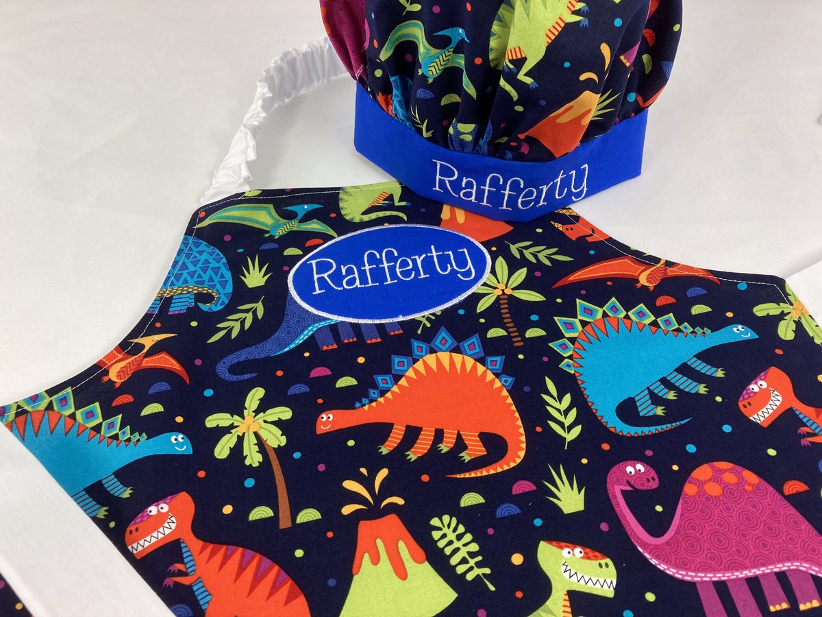 Babahoot4kids's tweet photo. Dinosaur aprons with all over design or plain with Dino pocket. See more designs at https://t.co/SLdQdzZK3j
#Babahoot #EarlyBiz #dinosaur #dinogift #giftforgirl #giftforboy #handmadehour #shopindie #smallbiz #friday #EtsyStarSeller https://t.co/fofklTG3XW