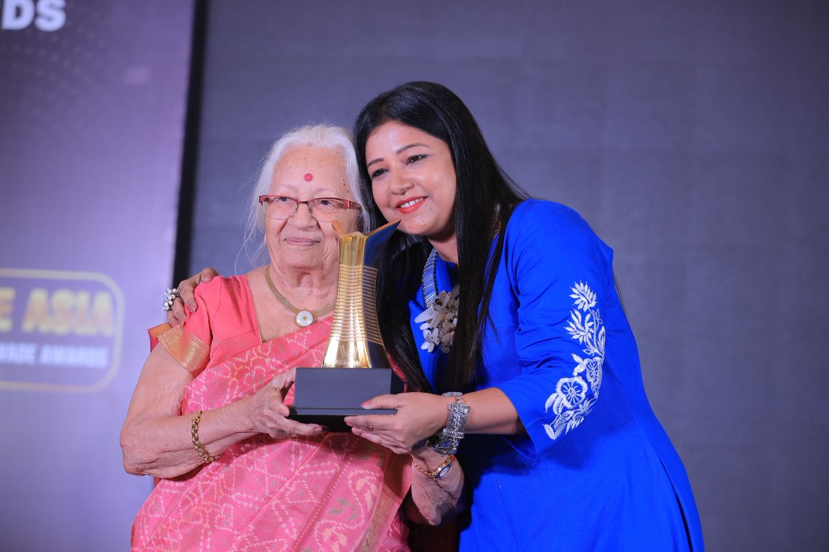 SurfacesMagzin's tweet photo. #wadeaward #wadeasia #wadeasia2022 WADEASIA WOMEN IN BUSINESS – Special Category Award | Smt Prabhavati Bhagwati is the nominated winner of this category | 3rd September 2022, Hotel Lalit, New Delhi | Host - Mandira Bedi
#topaward #womeninbusiness #womenindesign https://t.co/LFedsd4WMN