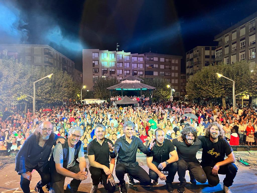 Gracias SANTOÑA por otra noche mágica!!! Mañana Villaviciosa… #Santoña #villaviciosa #cantabria #asturias