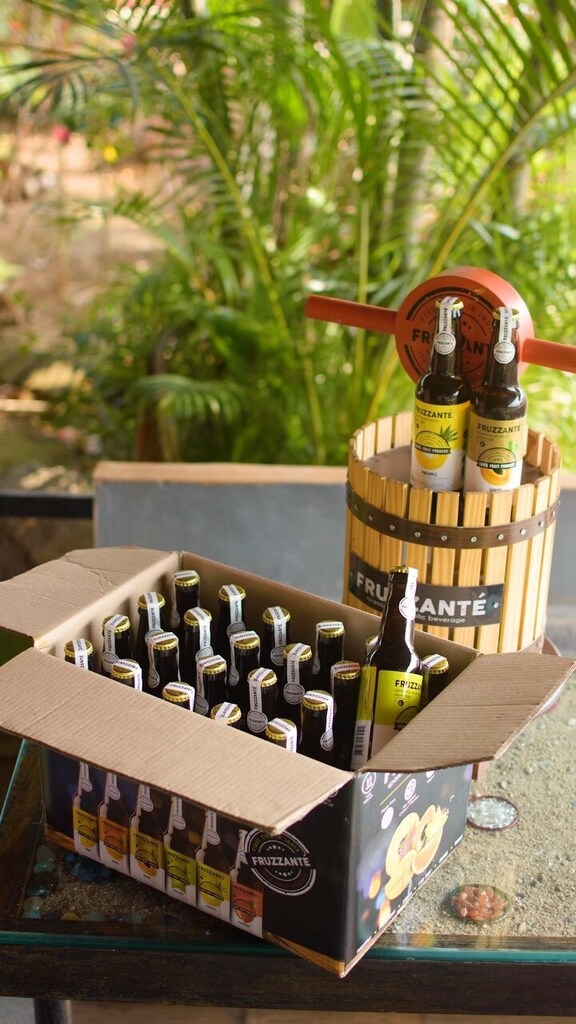 getfruzzante's tweet photo. Pluck, ferment, bottle, pack and parcel is ready for another blasting weekend with FRUZZANTÉ!

.
.
.
.
.
.
.
.
.
.
.
.
.
.
#wine #winelover #vino #winetasting #winetime #winelovers #food #instawine #redwine #winestagram #winery #beer #wineoclock #vin #so… https://t.co/3otq5xLVkE https://t.co/bBlEkcoM6t
