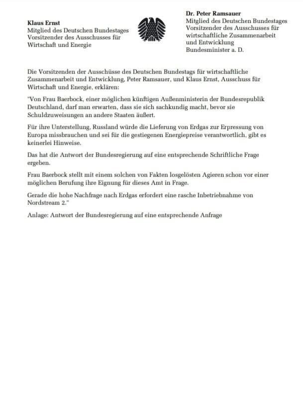 Es gibt Politiker wie #PeterRamsauer #KlausErnst, die sollten vor Scham schlicht im Boden versinken. Stattdessen tönt man oppositionell rum. Die Naivität und Korrumpierbarkeit dieser Strukturen im Hinblick auf #Putin - hier #CSU und #PdL in trauter Einheit - sind ungeheuerlich.