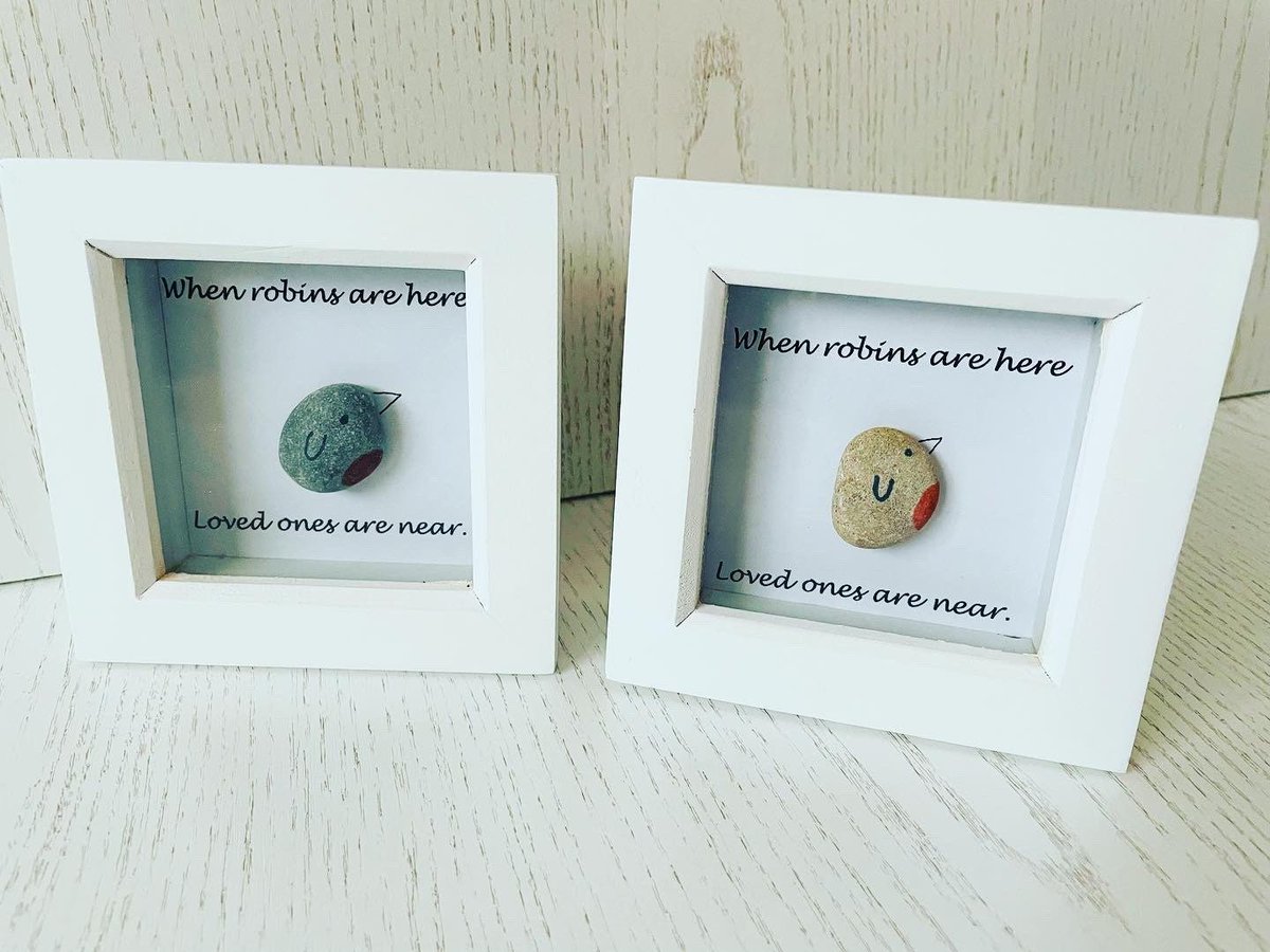 kelspecialgifts's tweet image. Lovely Small When Robins are near, Loved ones are here,  Robin frame, pebble art frame, sympathy gift, Robin gift, #etsy #memorygift  #friendpebblegift #memorialgift #pebbleart #robinframe #sympathygift #robingift etsy.me/3B6jvyq