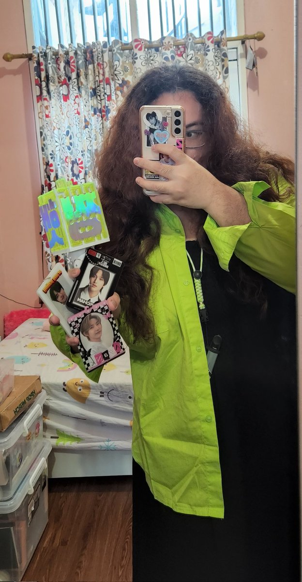takenbykjw's tweet photo. READY๐
YES THE BEDROOM CONCERT IS READYโผ๏ธ
HOPE I COULD SEE YOU GUYS IN PERSON SOMEDAY @NCTsmtown_DREAM ๐#THEDREAMSHOW2_DAY2 #THEDREAMSHOW2_In_A_DREAM
#GRWD #GetReadyWithDREAM https://t.co/RGPf7OBlzK