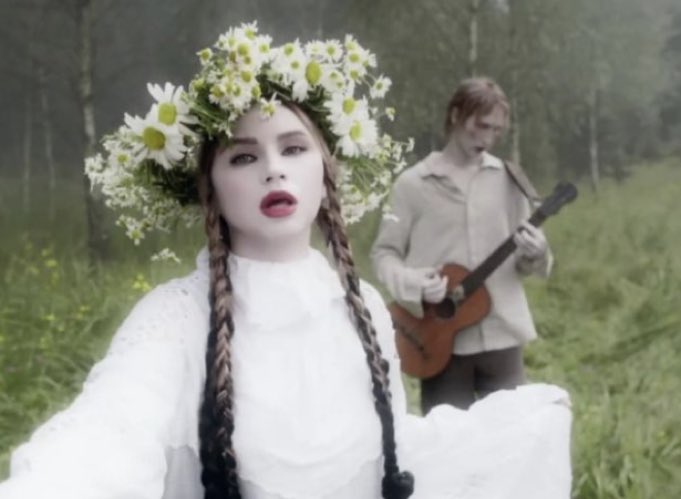 ic3peak_gallery's tweet image. #ic3peak