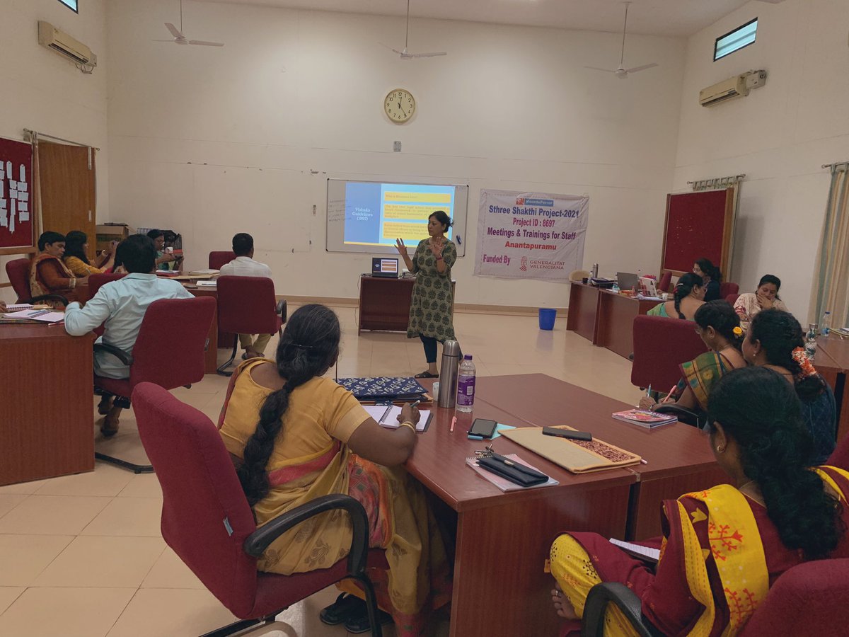 FoundationMf's tweet photo. Another day, another training with our excellent partners @RDT_anantapur! Today, our director @nanditapb trains the #InternalCommittee members on their role and responsibilities under the #SHWAct2013. https://t.co/EF3fjYBKBX