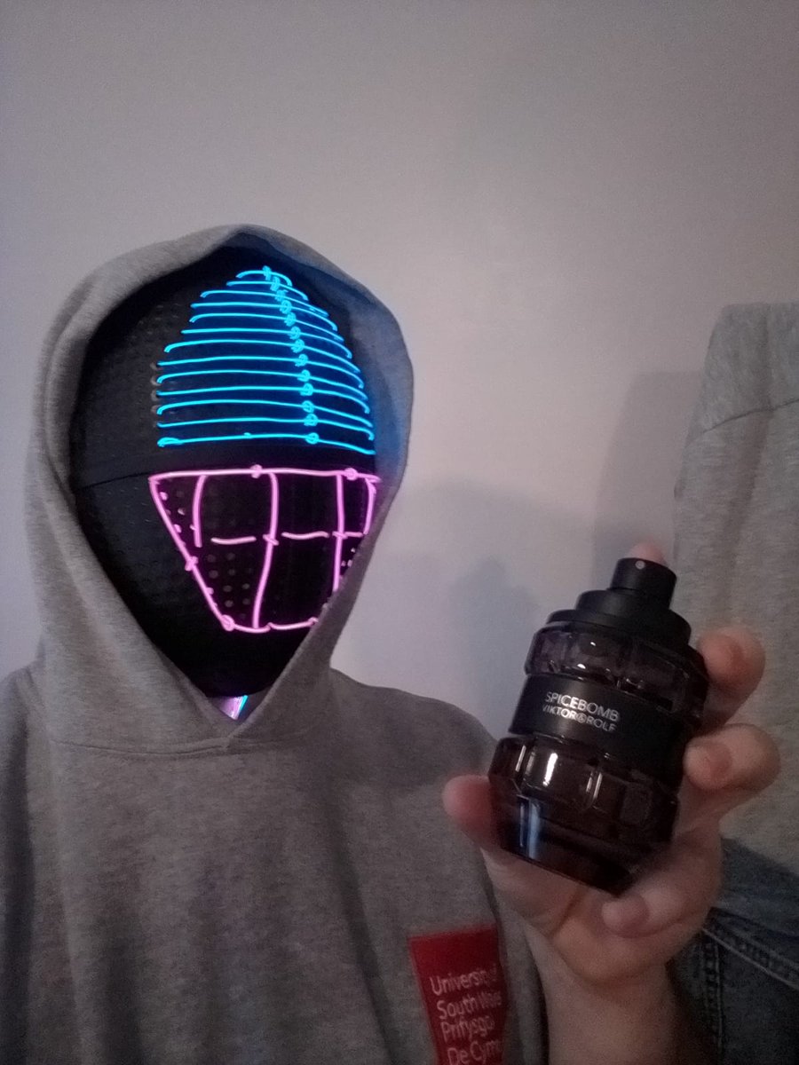 Getting my lippy and clobber on so I smell nice for a fresh room in <a href="/tryhackme/"></a> and a box in <a href="/hackthebox_eu/">Hack The Box</a> , Also before I meet up with the society  leaders <a href="/War_Maiden_01/">Athina Paschou</a>  @/bin/zsh (twitter to follow) for some admin vortex sorting! #fresh #tryhackme #hackthebox