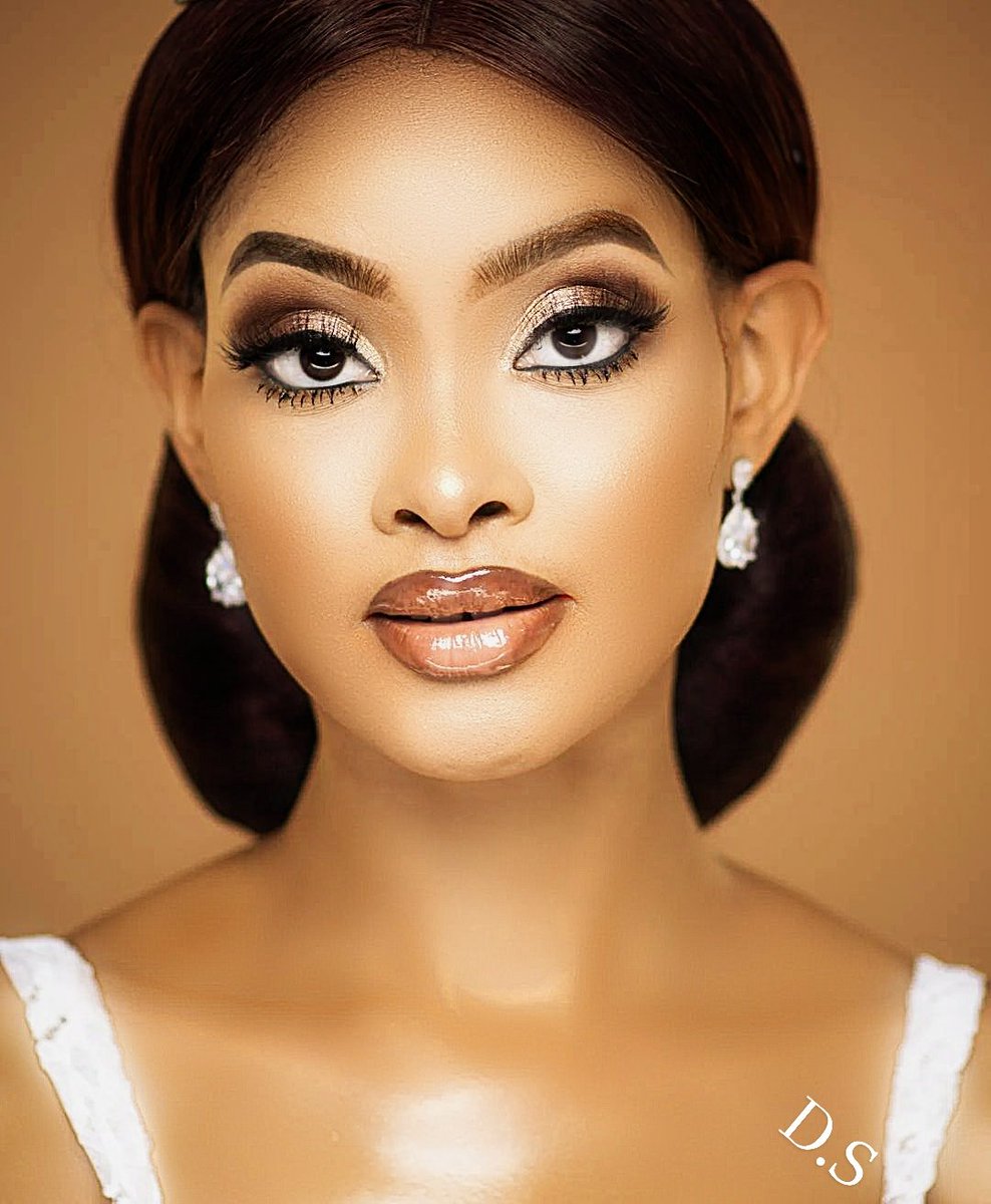 league_soft's tweet photo. Photographed by @abayomiakinaina 
Retouched by me at @league_soft 
What do you think about this 😍😍 https://t.co/w9FsDATvio