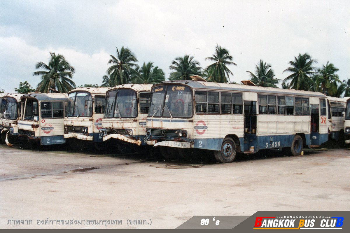 bangkokbus_club's tweet photo. #Flashback90 ภาพรถครีม-น้ำเงิน เบนซ์ 10 ม. ที่เคยประจำการใน ขสมก.เขต 5 กับภาพซากรถที่ได้ตัดจอดในอู่แห่งหนึ่ง

ขสมก.ได้สั่งรถรุ่นนี้ในปี '20 จำนวน 800 คัน (เบอร์รถ 3001-3800) จนต่อมา ขสมก.ได้ทำการซ่อมบำรุงเอง โดยเปลี่ยนเบอร์รถให้เหลือแค่ 3 หลักแบบในภาพ

ภาพ:ขสมก
#ชุมชนคนรักรถเมล์ https://t.co/5xvmD1OZXL
