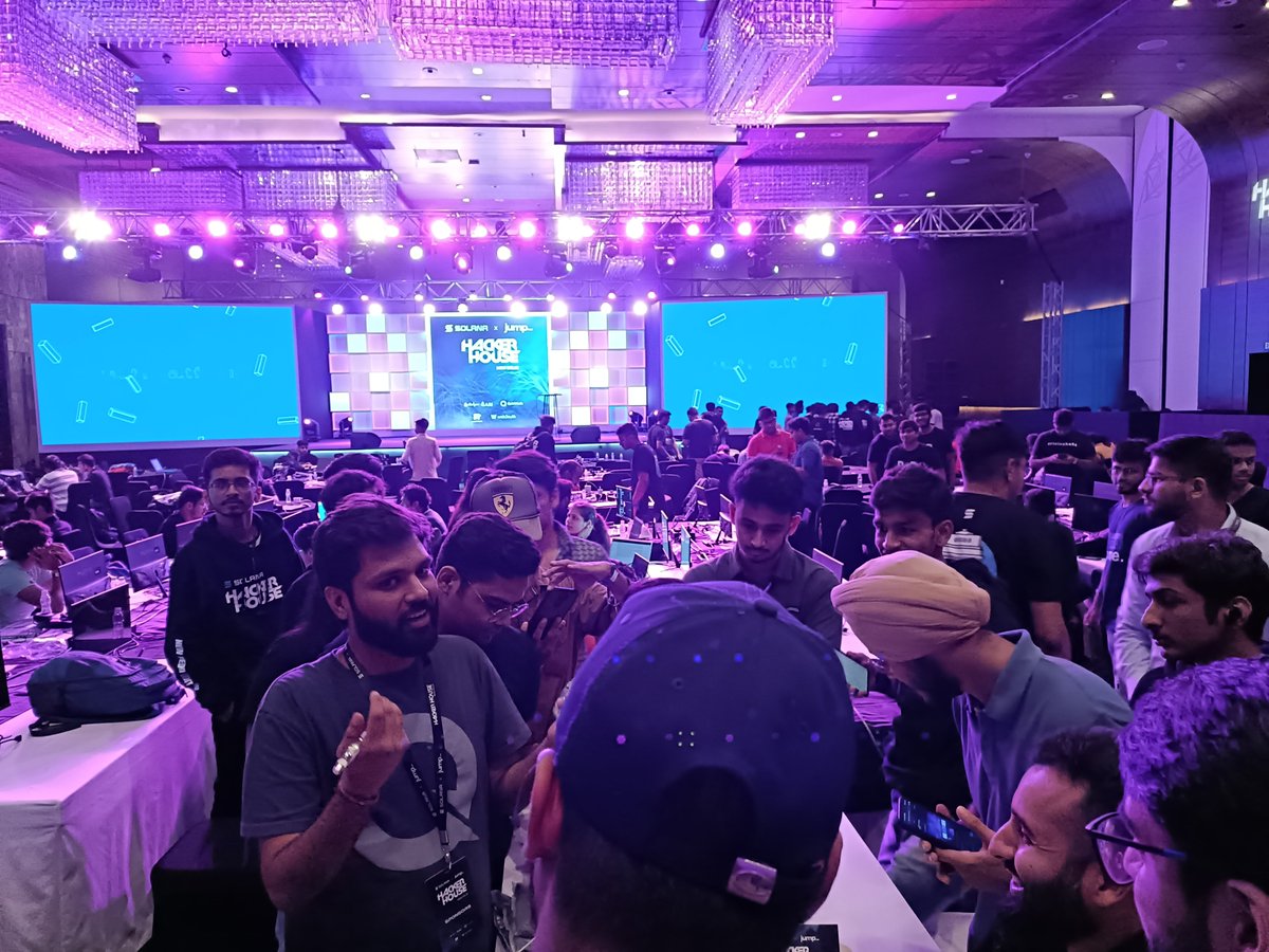 0xrahul's tweet image. Thanks @QuickNode for the awesome merch at #HackerHousedilli. Check them out at their Genius Bar for awesome swags and free RPCs.
#BuildOnSolanaWithQuickNode