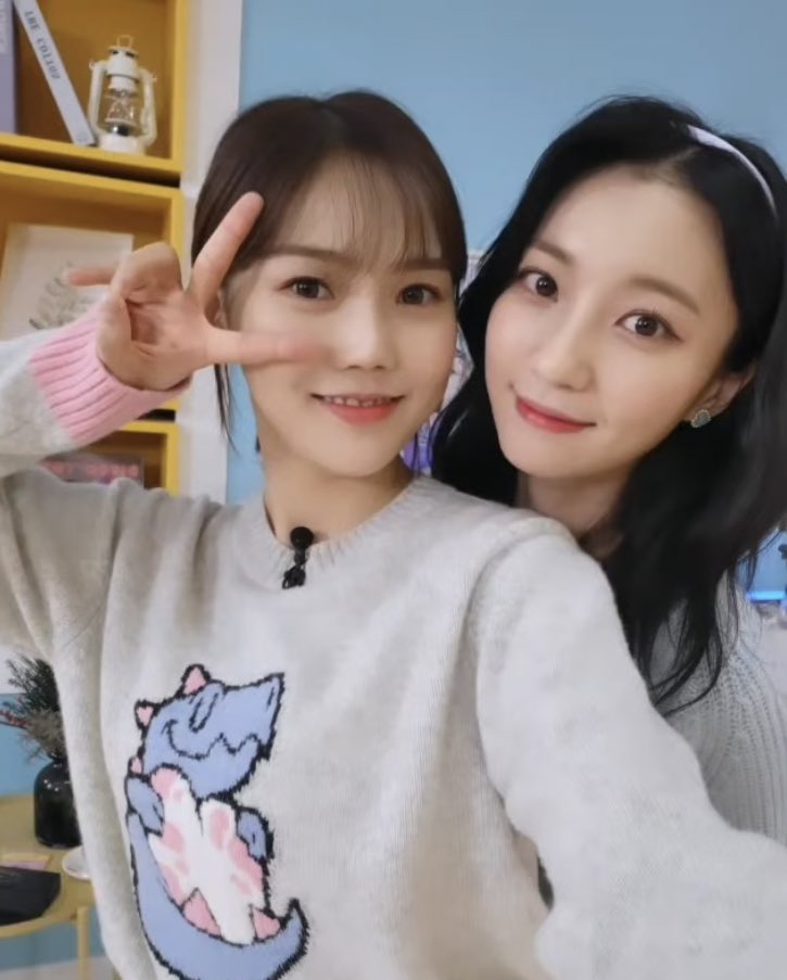 kimtaeyeoen's tweet photo. Our sweetest girl ever, 배다정🥰 I hope you’ll get to fully enjoy your birthday! I’m looking forward to spend many more years with you❣️ https://t.co/jrSBY8UURh