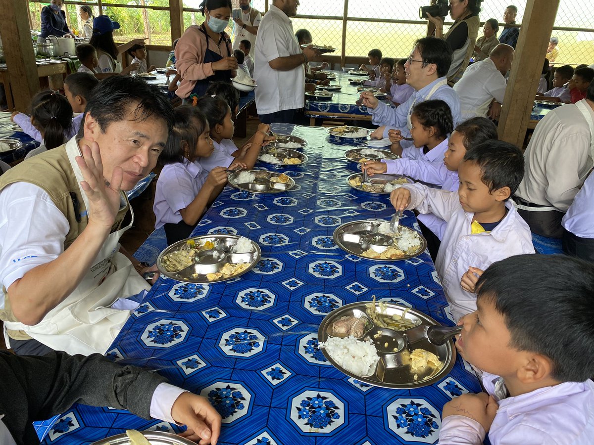 JanDelba's tweet photo. #HappeningNow in #Laos’ southern province of Salavan: community empowerment in action with a primary school as hub. Hosting a delegation of Japanese parliamentarians, showcasing #schoolmeals as pathway to #povertyreduction. @ODA_mofa_japan @wfp_jp https://t.co/WTPUO8qhGw