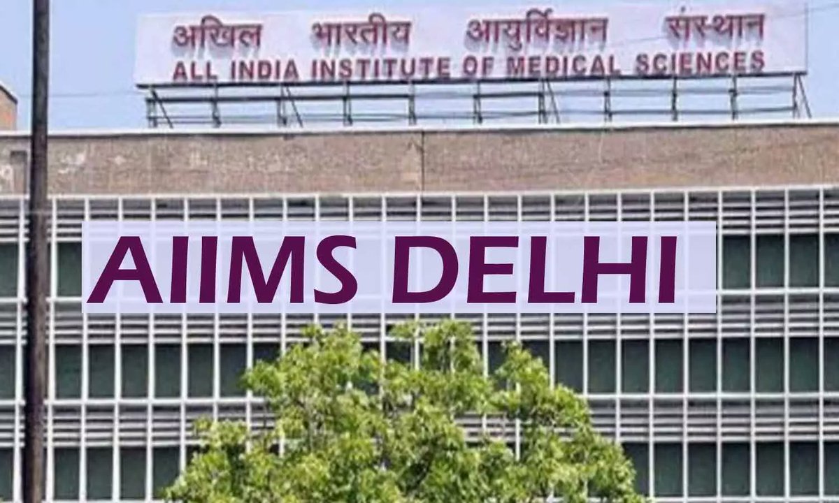 ALLENkota's tweet photo. Hey @aiims_newdelhi Just Keep your arms open, Tanishka is coming 💐
@Tanishka14_09
#ALLENTanishkaTopsNEET #NEETresult2022 #NEETAir1 https://t.co/PkNyKmn0kf