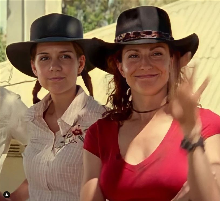 EditedSkipper's tweet photo. ❤️ Kate and Stevie ❤️ #katemanfredi #steviehall #michalabanas #wanderingozzie #simmonejademackinnon #mcleodsdaughters @WanderingOzzie @michalabanas https://t.co/P7DibQUvTA