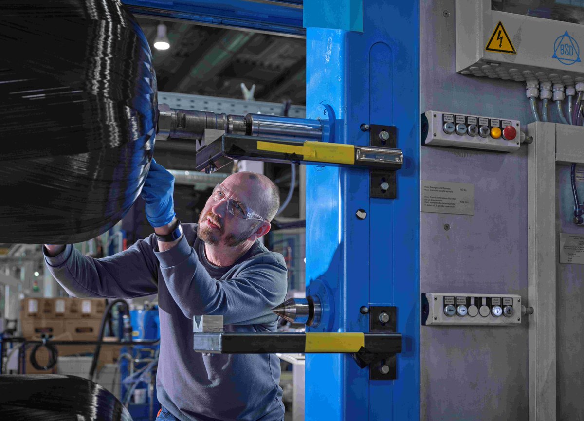 Produktionsmitarbeiter (m/w/d) (PA Nr. 04/22) - We are looking for new colleagues to support our growing manufacturing team. Please send us your CV if you feel your skillset matches this role:  nproxx.com/de/job/produkt…  #careers #NPROXX #jobs #decarbonize #hydrogen