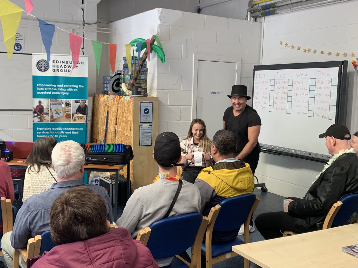 DigbyBrownCSR's tweet photo. Last Thursday we visited @EdinHeadway to support their end of summer BBQ.

Members, family, carers and staff enjoyed a tropical themed day with a delicious BBQ and afternoon of magic, balloon modelling, bubbles and circus skills.
#ourcommunitiesmatter https://t.co/FmRqVbLtFg