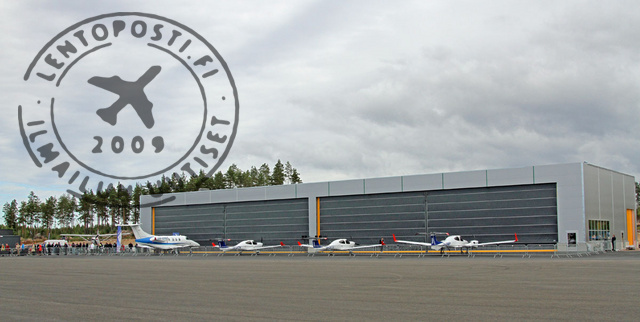 lentopostifi's tweet photo. Tech Runway kokosi ilmailutoimijat Pyhtäälle – LIFT-tutkimuskeskus avattiin virallisesti https://t.co/2pTPwE6dRp #RedStoneAero #HelsinkiEastAerodrome #EFPR #Pyhtää #TechRunway #LIFT #ilmailu #drone #UAV #lentoliikenne https://t.co/i8Zz07kqNz