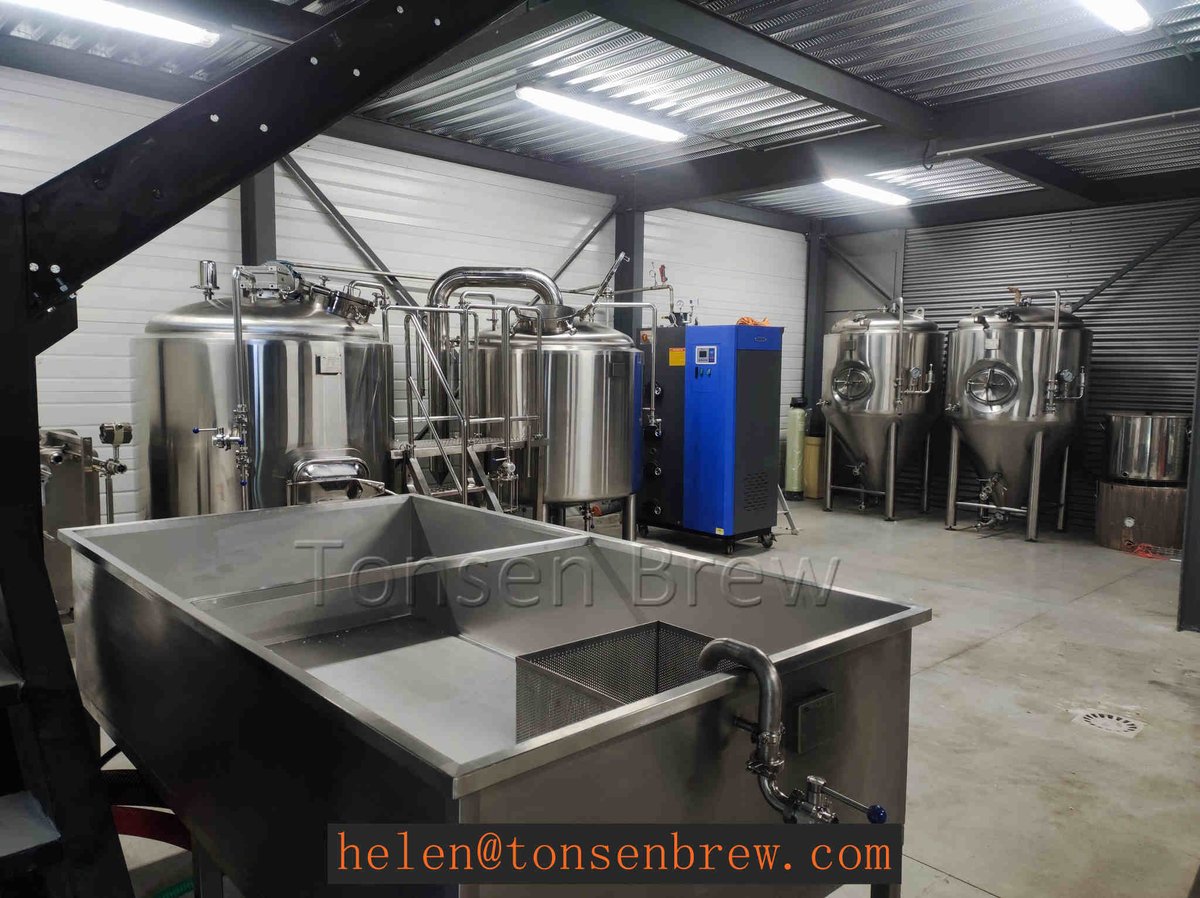 HelenLiu2018's tweet image. Another set of our Tonsen's 1000L brewing equipment was installed in a French brewery. 🥳👍👏
Just contact us for more details: 
Email: helen@tonsenbrew.com
Whatsapp: +86 153 1556 2731
#tonsen #fermenter #beerbrewing #beer #brewingco #unitank #cct #bbt #brewingequipment #brewery